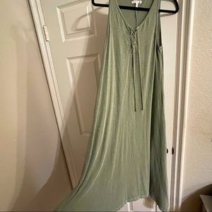 Sundry Olive Lace-up front Maxi Olive size 3